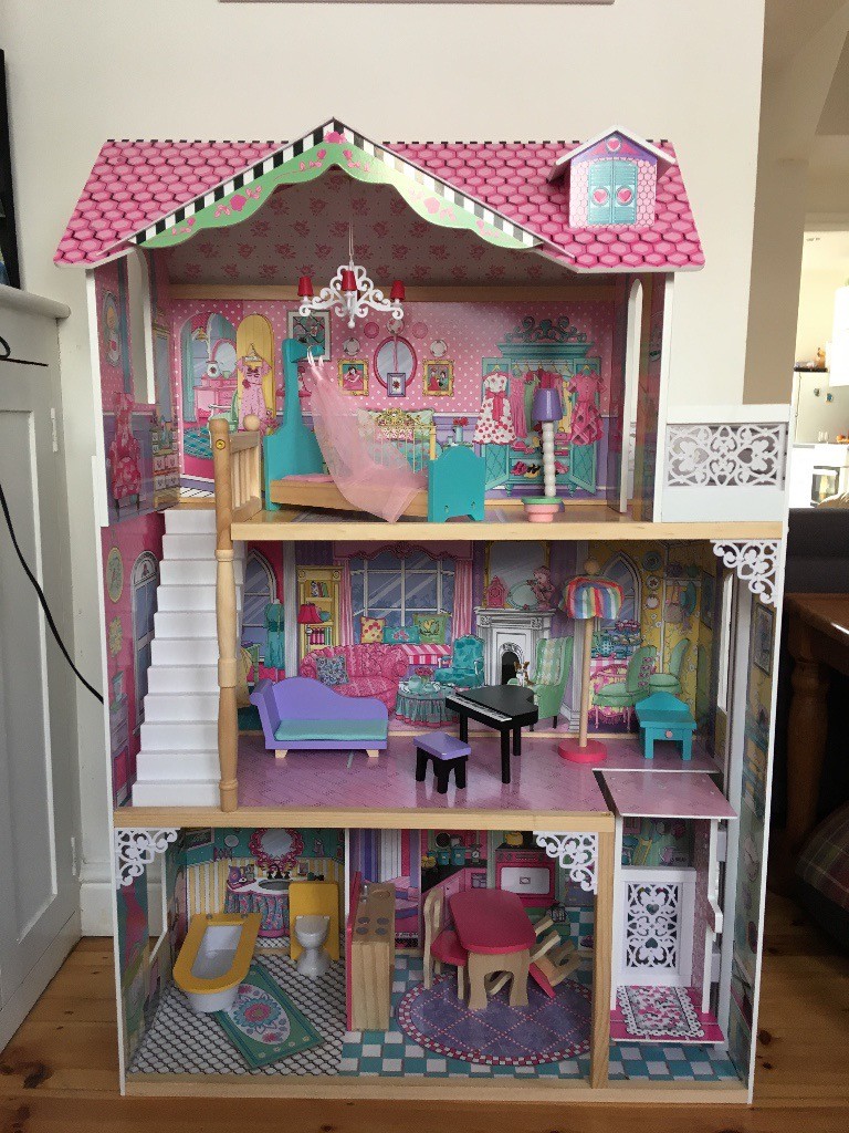 kidkraft amelia wooden dolls house